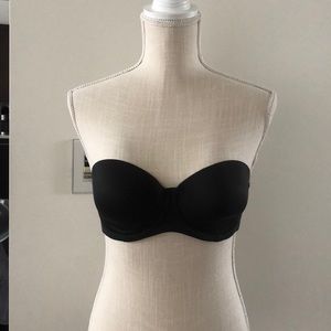 TRUE & CO BLACK STRAPLESS CONVERTIBLE UNDERWIRE BRA SIZE 32D EUC